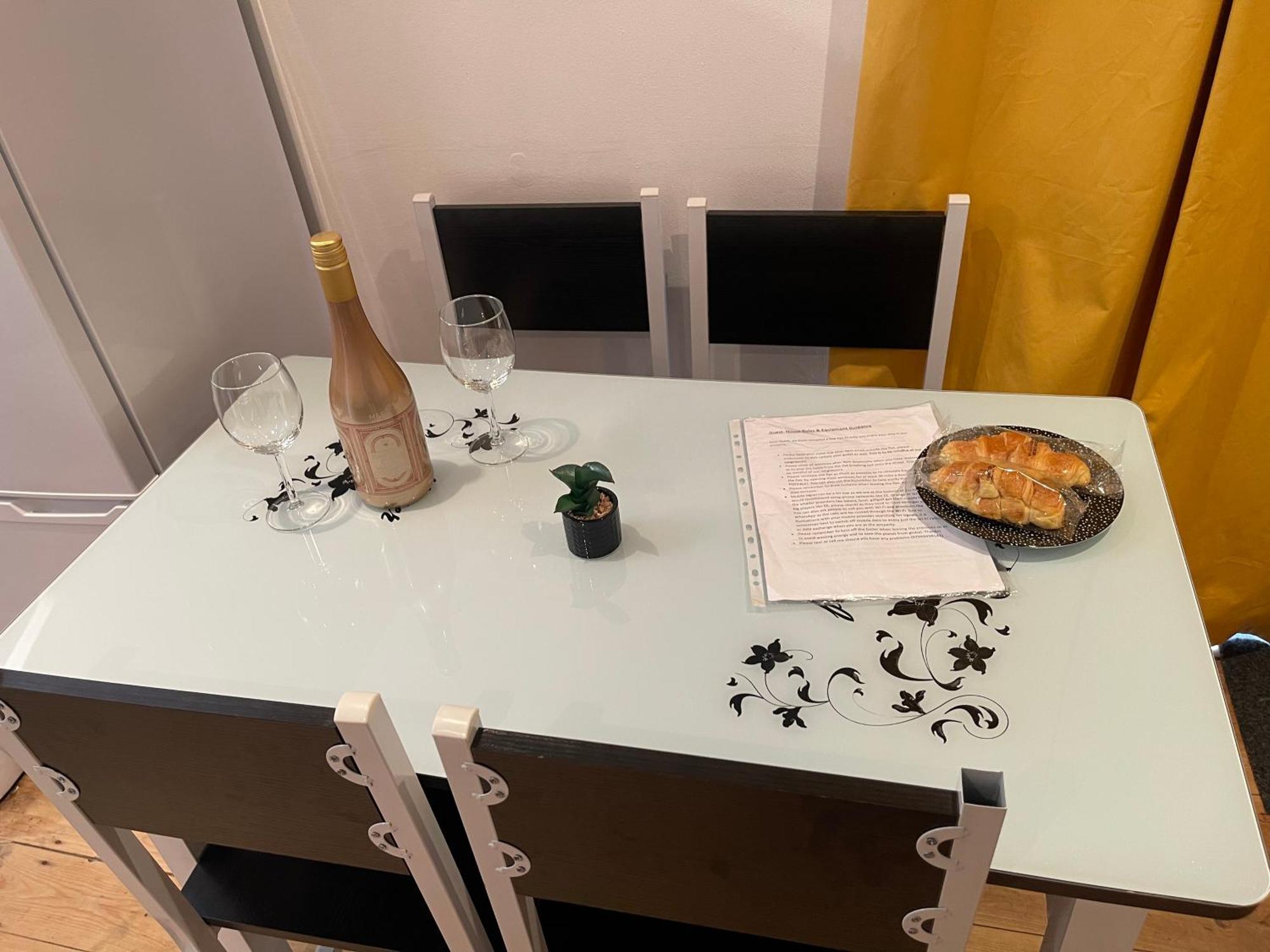 A Lovely One Bed Flat In North フィンチリー エクステリア 写真